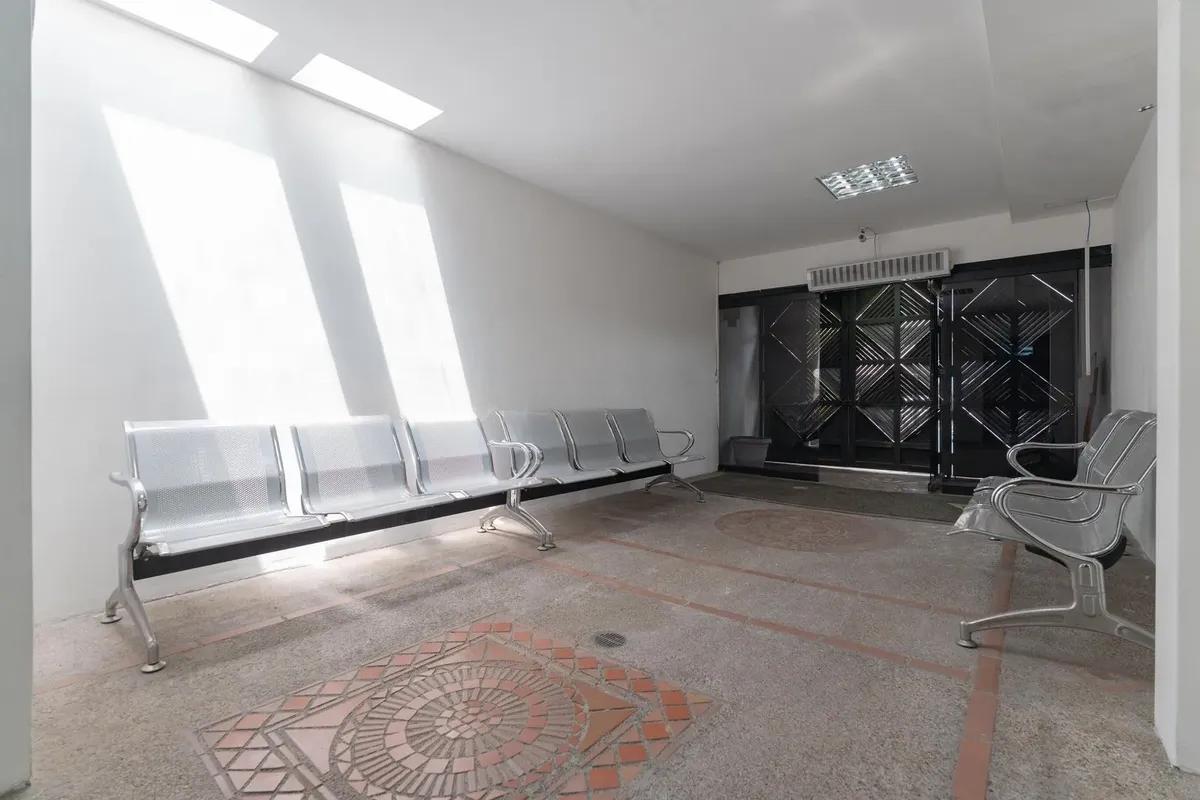 Cuánto cuesta el condominio en Caracas 2026: por zona y edificio