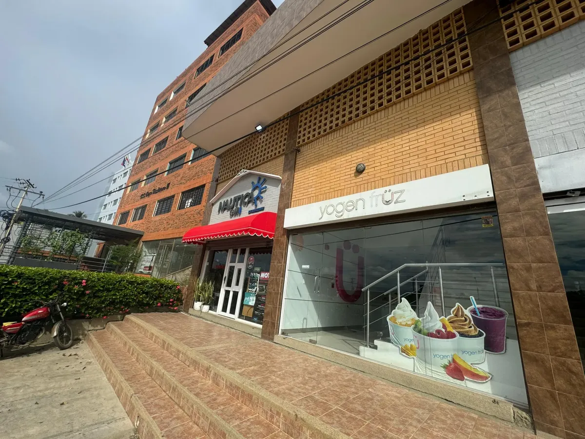 Local Comercial en Alquiler en Coro, Falcón — 2 baños, 120 m²