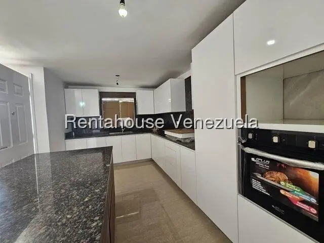 Casa en Alquiler en Coro, Falcón — 3 hab, 2 baños, 250 m²
