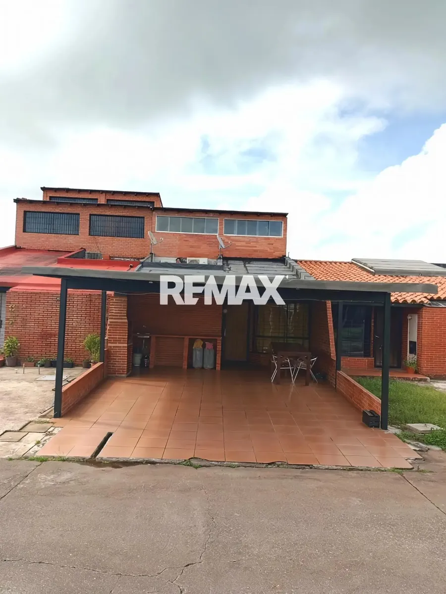 Casa de 3 Niveles en Maturin, Monagas - USD 63,000