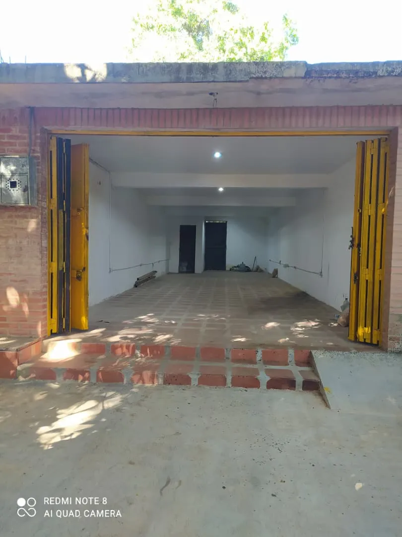 Local Comercial en Av. Lisandro Alvarado, Valencia