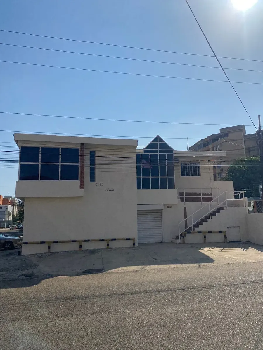 Oficina en alquiler en Tierra Negra, Maracaibo