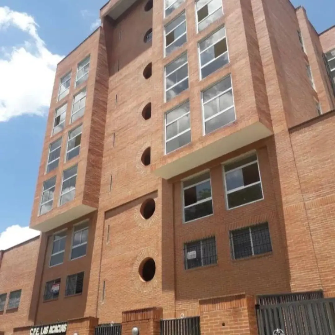Local comercial en Las Acacias, Valencia, a USD 26.000