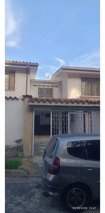 Departamento en alquiler con baja de precio en Caracas - El Hatillo